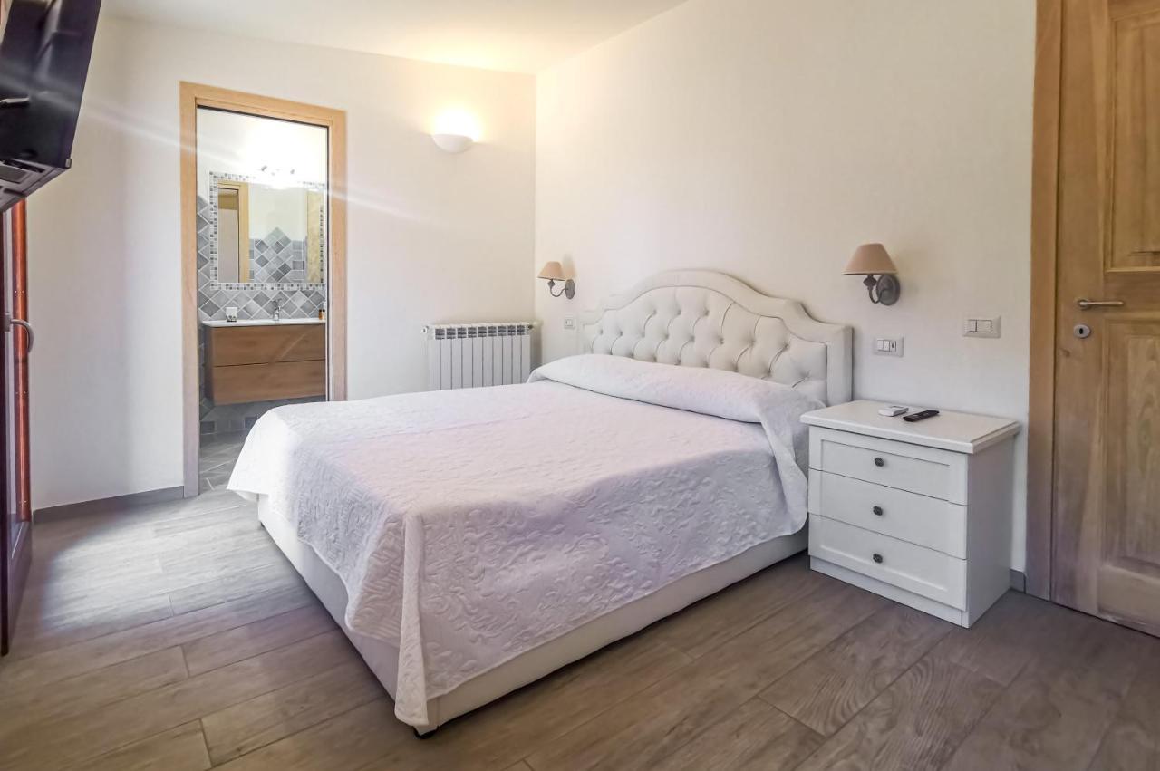 Casa Aurora Villa San Pantaleo Dış mekan fotoğraf